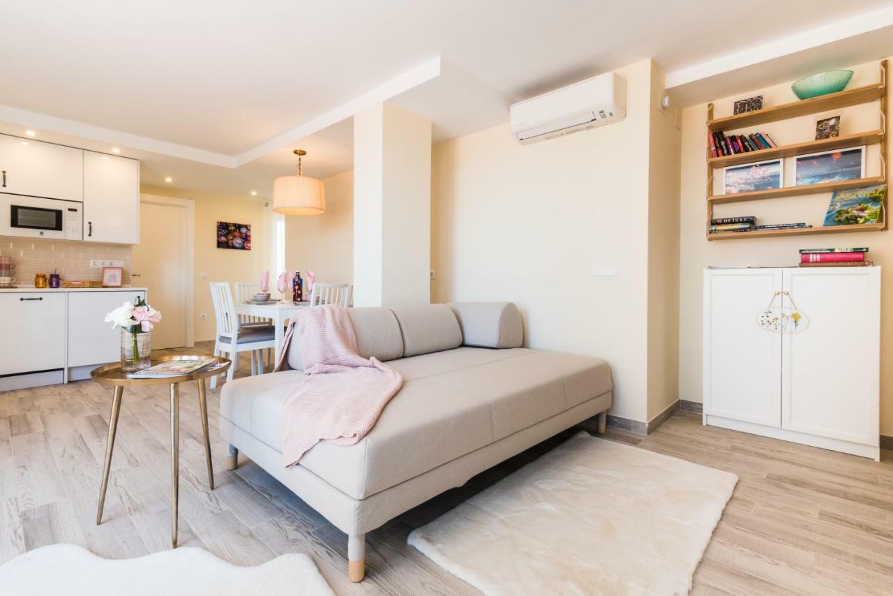Malaga Centre Apartment With Parking 外观 照片